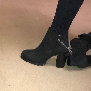 Black Heel Boots
